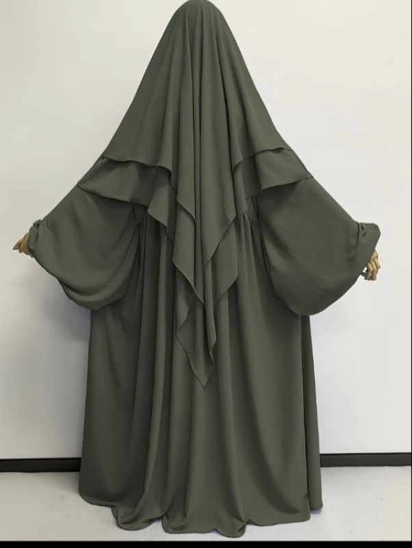 Ensemble de Hijabs Doubles Couches Doux Unis avec Foulard + Robe Musulmane