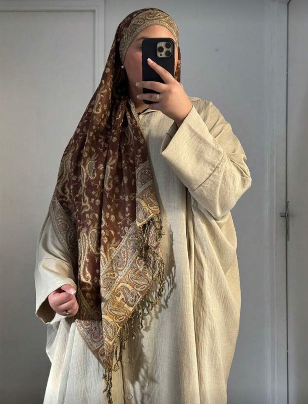 1pc Women Bohemian Vintage Paisley Floral Jacquard Hijab, Casual A...