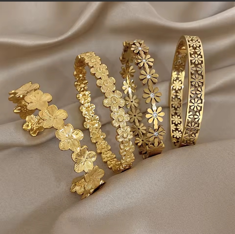 Bracelet manchette à fleurs en acier inoxydable 316L pour femmes, mode creuse florale esthétique Couple poignet empilé, bijoux