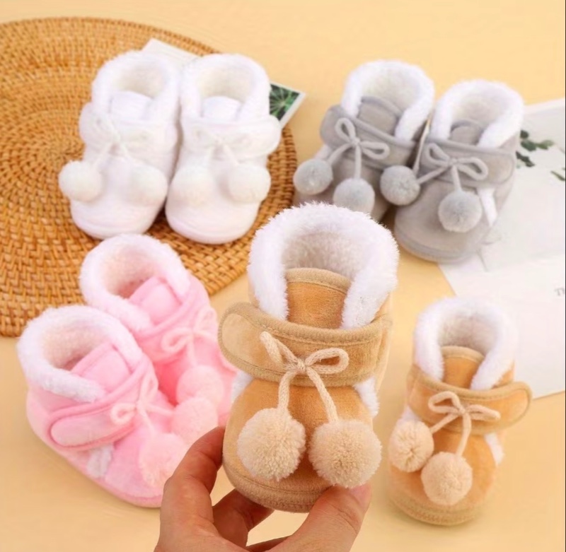 Chaussons de bébé nouveau-né