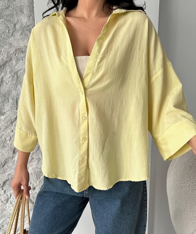 Chemise Femme Tendance Printemps Été Épaules Dénudées Manches Bouffantes Boutonnée Élégante Ample à Revers