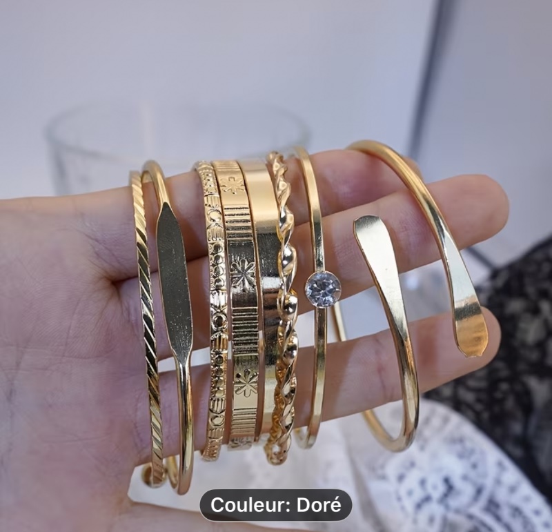 Ensemble de 8 bracelets ouverts à la mode pour femmes, avec une finition métallique vintage minimaliste. Idéal comme accessoires