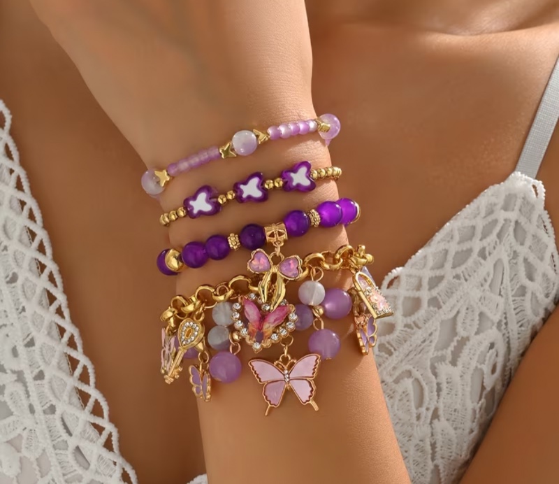 1 Set de 5pcs Bracelet Bohème Vintage Mode Perle de Verre Violette Papillon Nœud Chaîne de Main Design Niche Individuel. La Couleur de la Pendentif Papillon Est Aléatoire