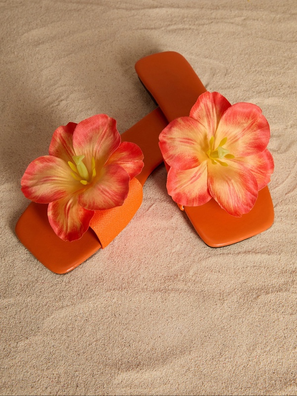 Tropiscape Sandales plates à bride fleurie style français pour femmes, nouvelles sandales mode été pour l'extérieur/intérieur, convenant pour les rendez-vous, le shopping, les fêtes, les vacances à la plage, la maison décontractée Cottagecore, la tenue d'