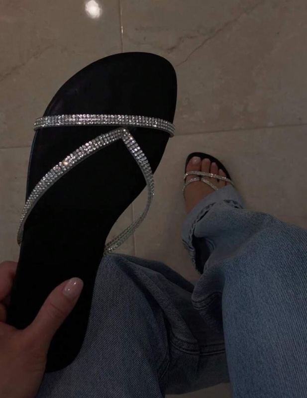 Sandales tongs femme d'été mignonnes, à la mode, minimalistes, confortables et polyvalentes avec un design pailleté, plate