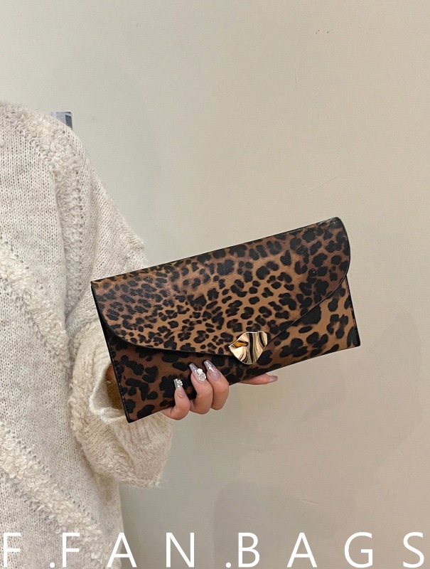 Pochette minimaliste, colorée et tendance pour femme (style enveloppe) ; pochette enveloppe à sequins et motif floral vintage en relief pour soirée en boîte de nuit.