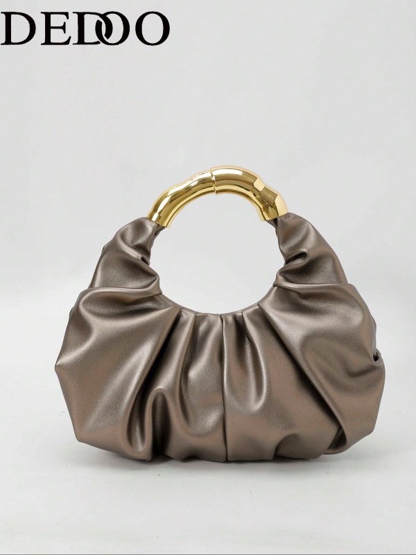 Sac à main avec poignée dorée