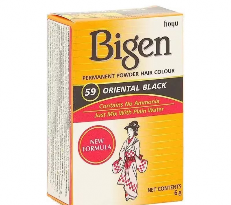 une teinture pour cheveux en poudre permanente de marque Bigen, nuance 59 Oriental Black.