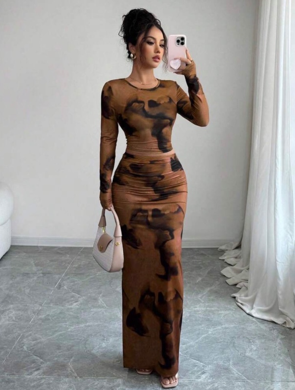 Elenzga 2pcs/Set Women's Fashion Round Neck Elegant Tight Asymmetrical Tie Dye Pattern Long Sleeve T-Shirt, Tight Fitting Tie Dye Pattern Skirt Set
