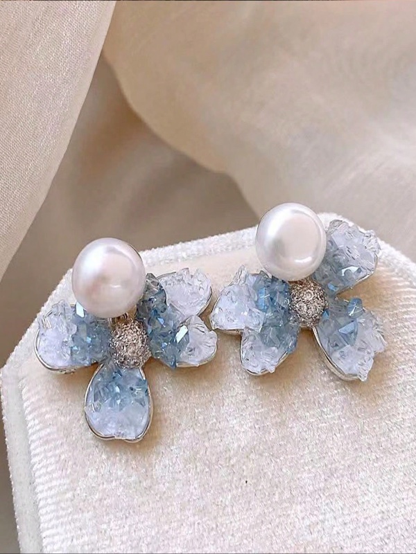 1 paire de boucles d'oreilles tendance ornées d'une fleur d'iris et d'une perle fantaisie ; style unique et élégant idéal pour le quotidien, les sorties
