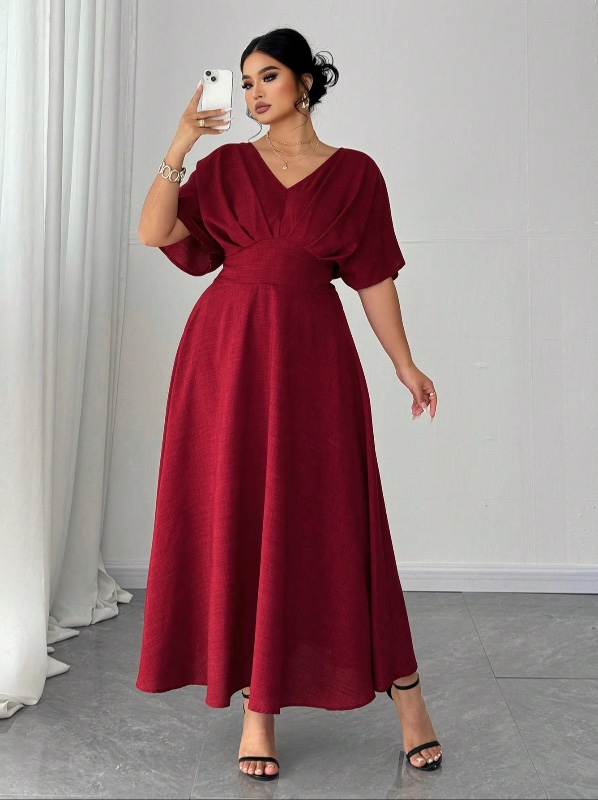 Robe décontractée Elenzga grande taille, col en V, couleur unie et manches courtes ; un modèle simple et tendance pour le quotidien