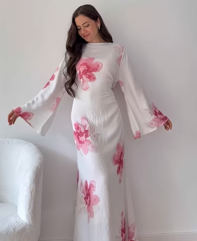 1 Abaya imprimée, adaptée au quotidien des femmes en toute saison (modèle estival)